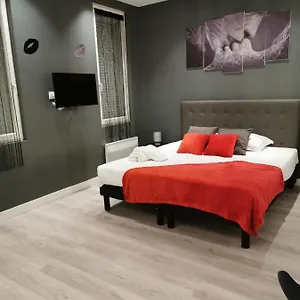 Gris - - Balneo-jaccuzi Marseille